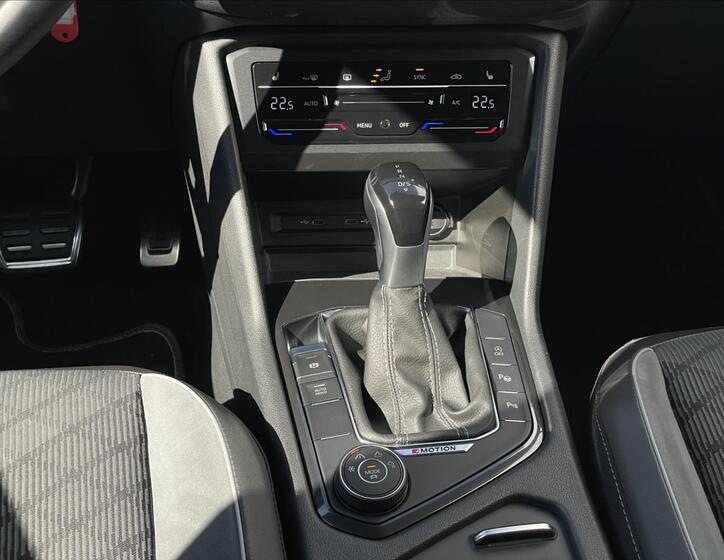 Volkswagen Tiguan 12