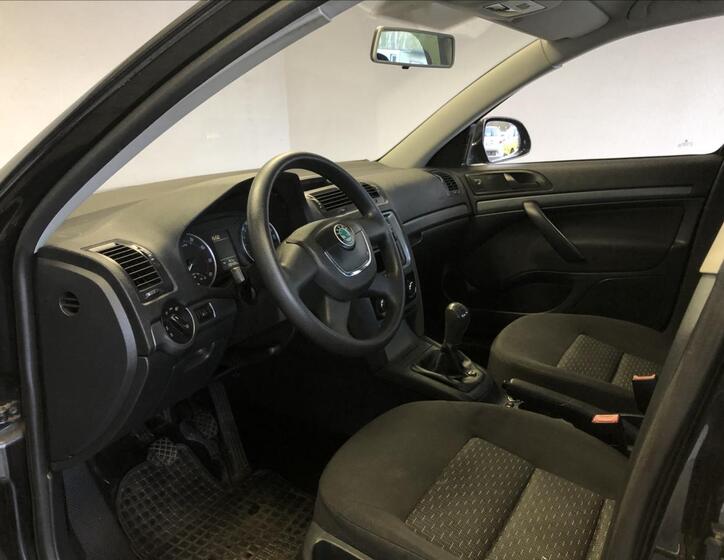 Škoda Octavia 9