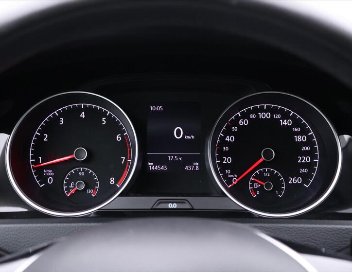 Volkswagen Golf 15