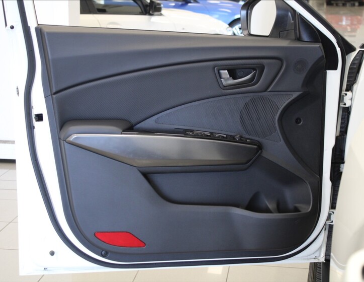 SsangYong Tivoli 16