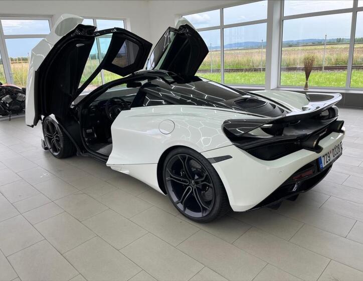 McLaren 720S 5