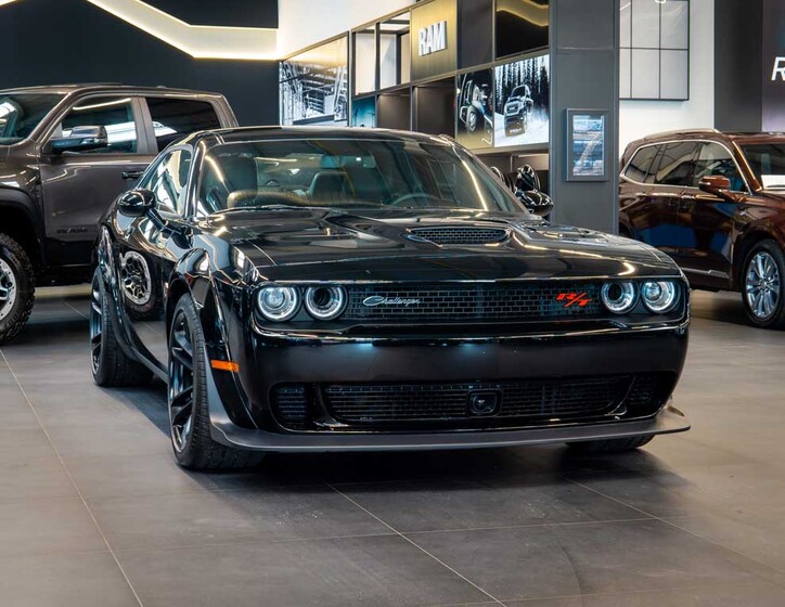 Dodge Challenger 9