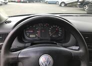 Volkswagen Golf 9
