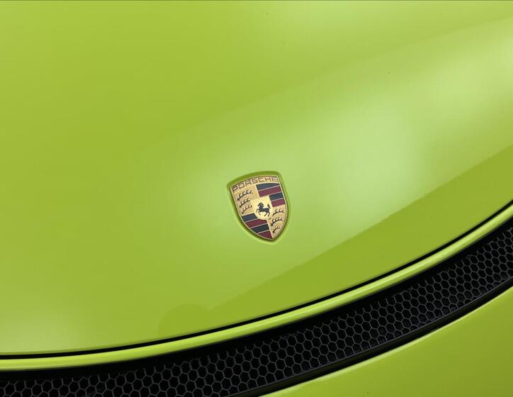 Porsche Cayman 47