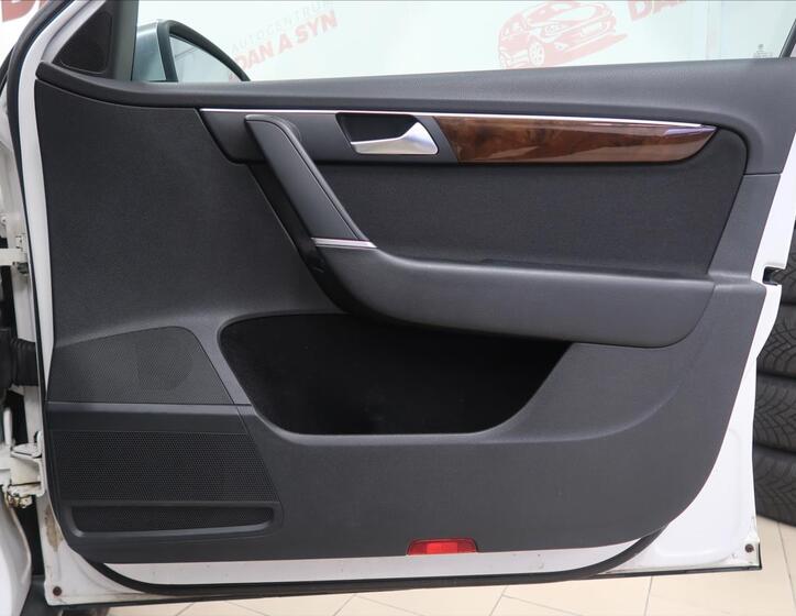 Volkswagen Passat 12