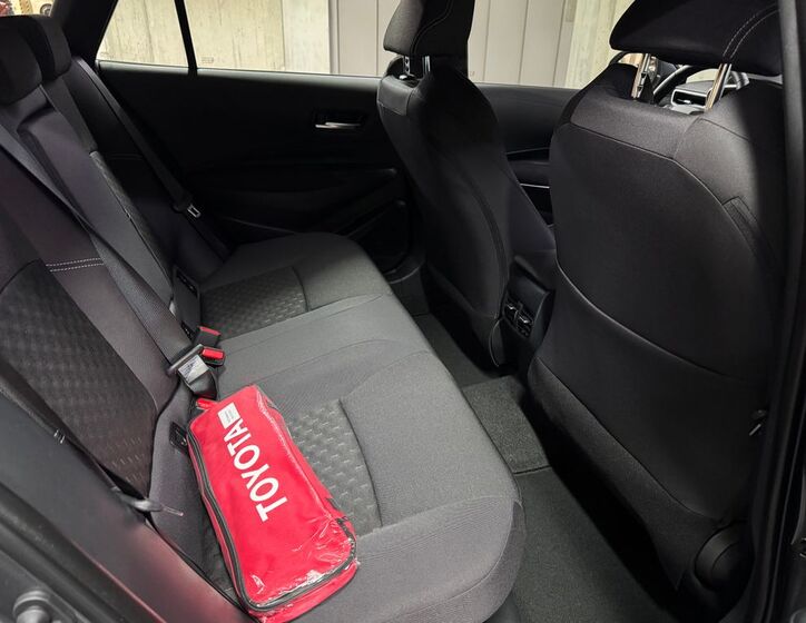 Toyota Corolla 12