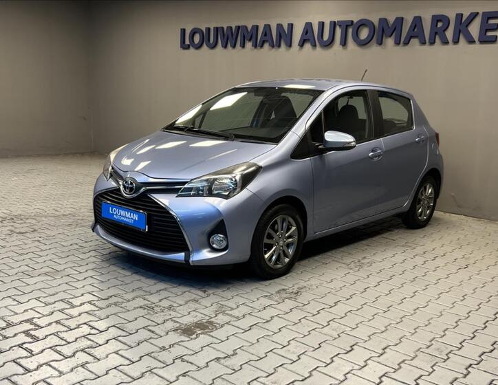 Toyota Yaris 1