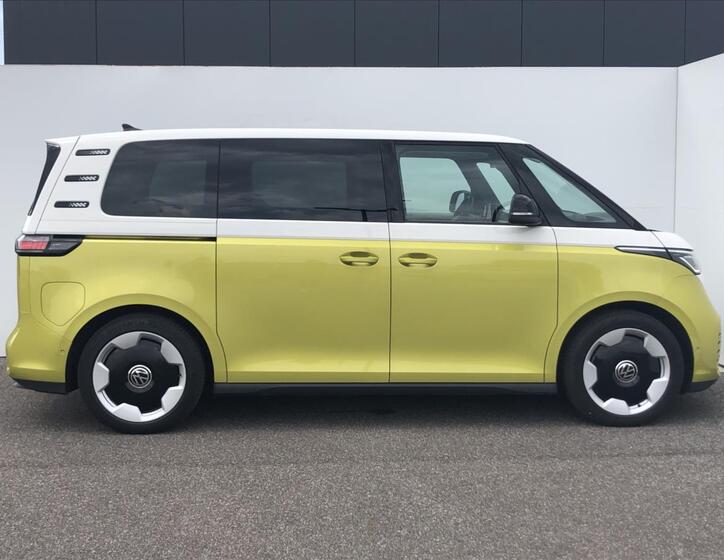 Volkswagen ID.Buzz 10