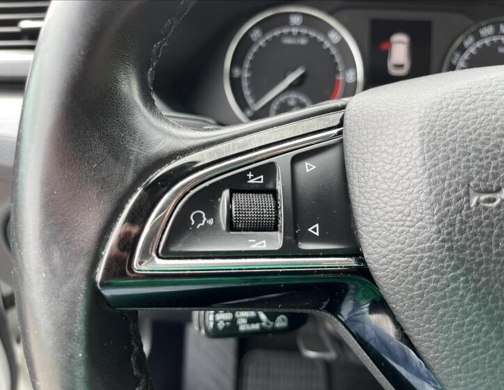 Škoda Superb 30