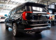 GMC Yukon 3
