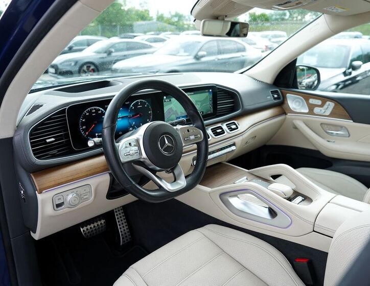 Mercedes-Benz GLS 28