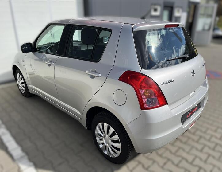 Suzuki Swift 9