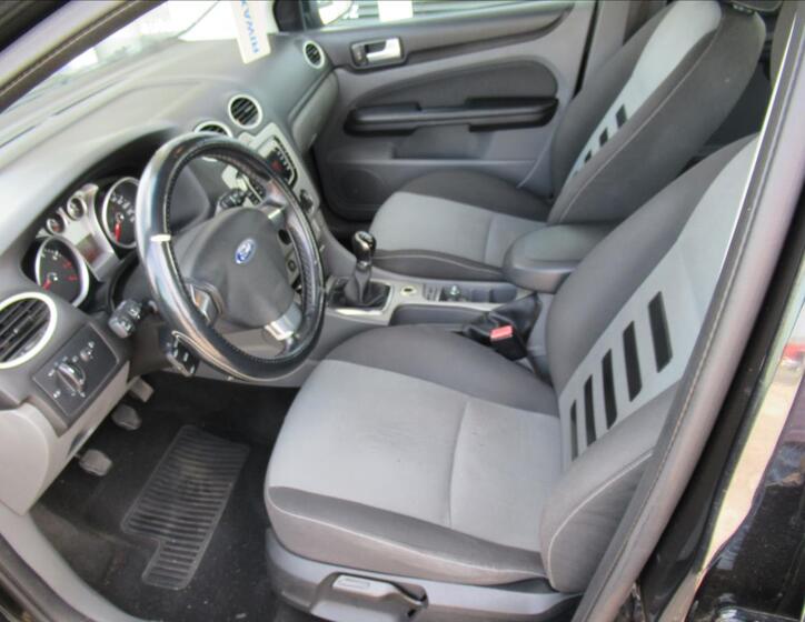 Ford Focus 12
