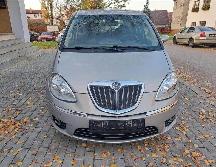 Lancia Musa 2