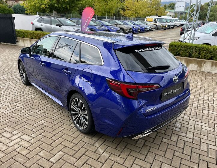 Toyota Corolla 4