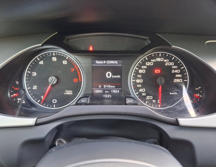 Audi A4 16