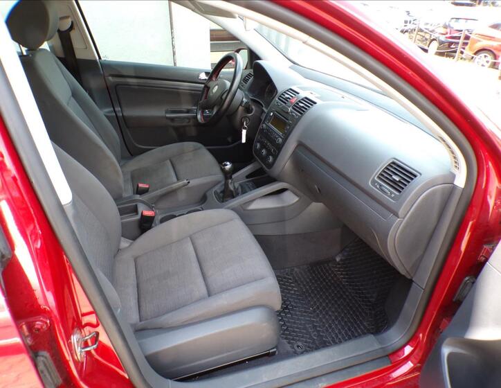 Volkswagen Golf 15