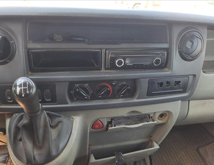 Renault Mascott 12