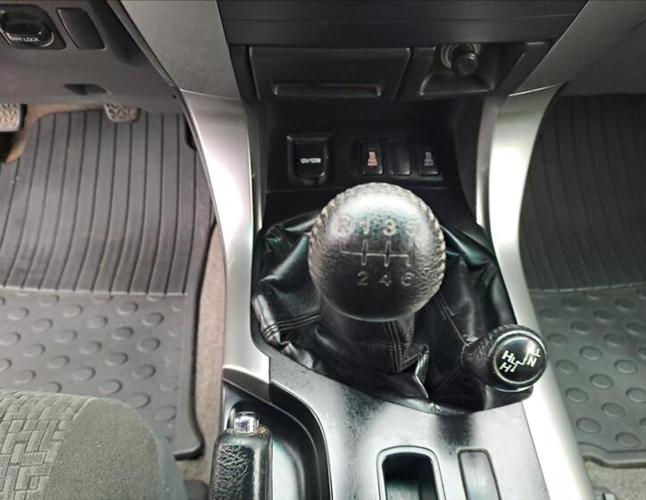 Toyota Land Cruiser 14