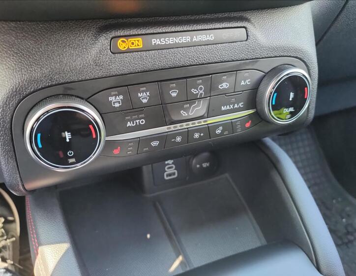 Ford Kuga 32