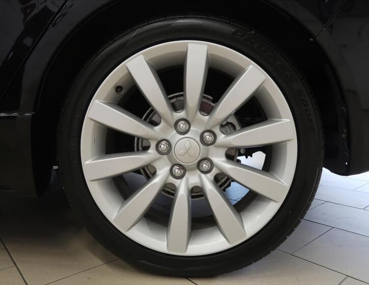 Mitsubishi Lancer 31