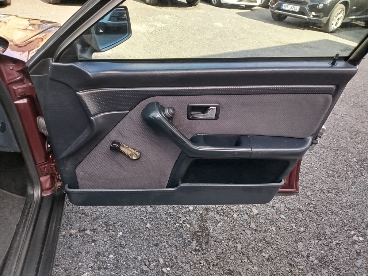Audi 80