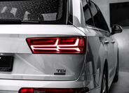Audi Q7 9