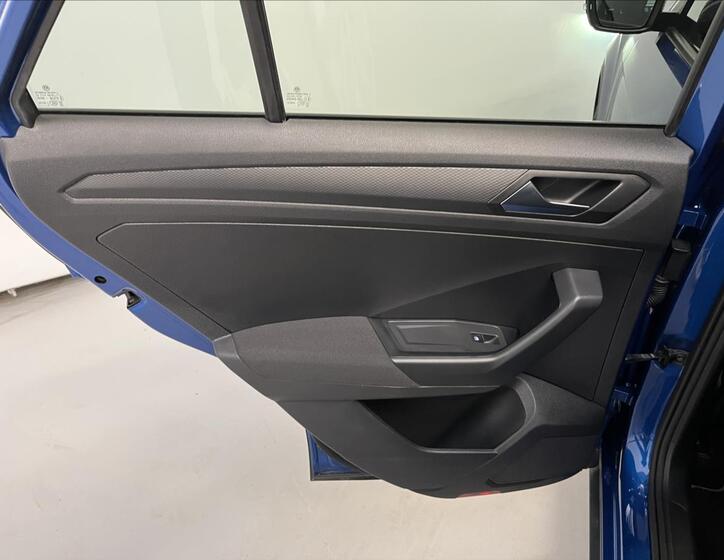 Volkswagen T-Roc 27