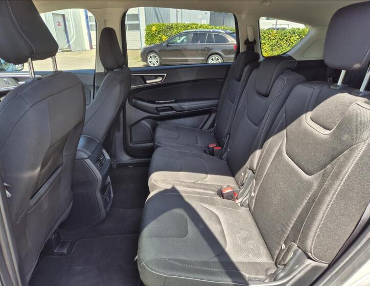 Ford S-MAX 10