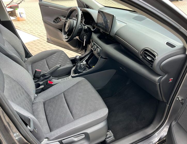 Toyota Yaris 17