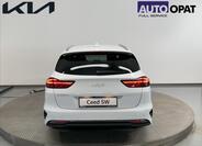 KIA Ceed 4