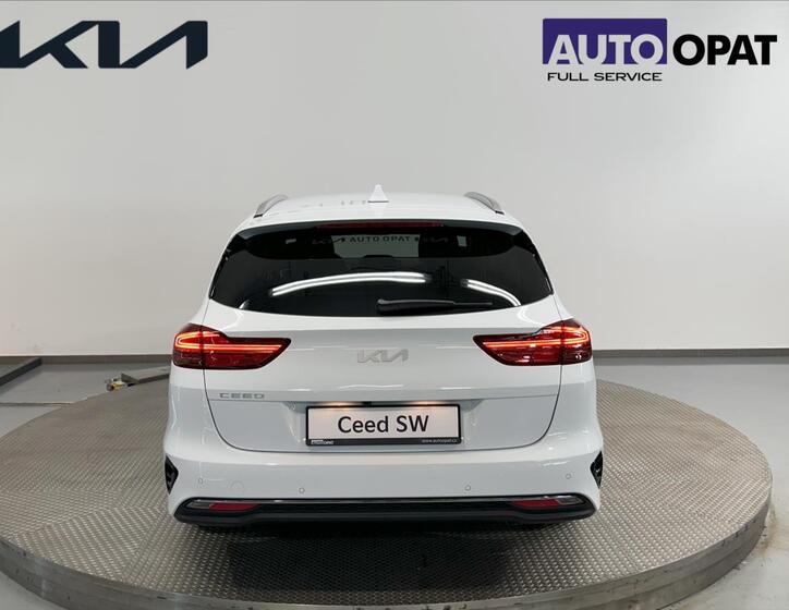 KIA Ceed 4