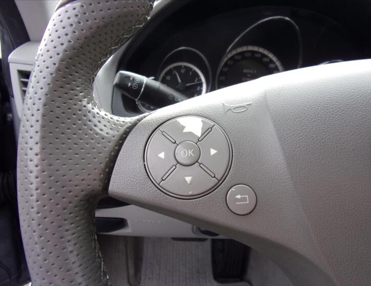 Mercedes-Benz Třídy E 19