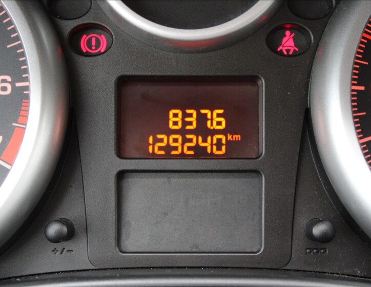 Peugeot 207 10