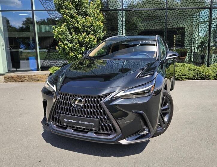 Lexus NX 450h plus 2