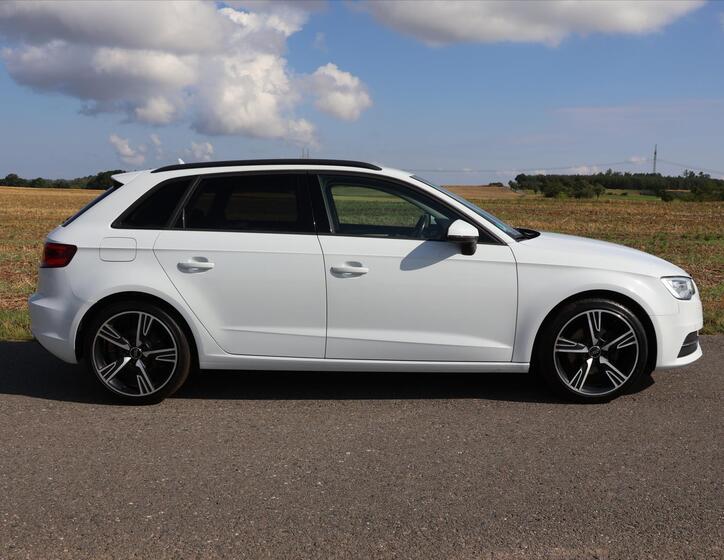 Audi A3 8