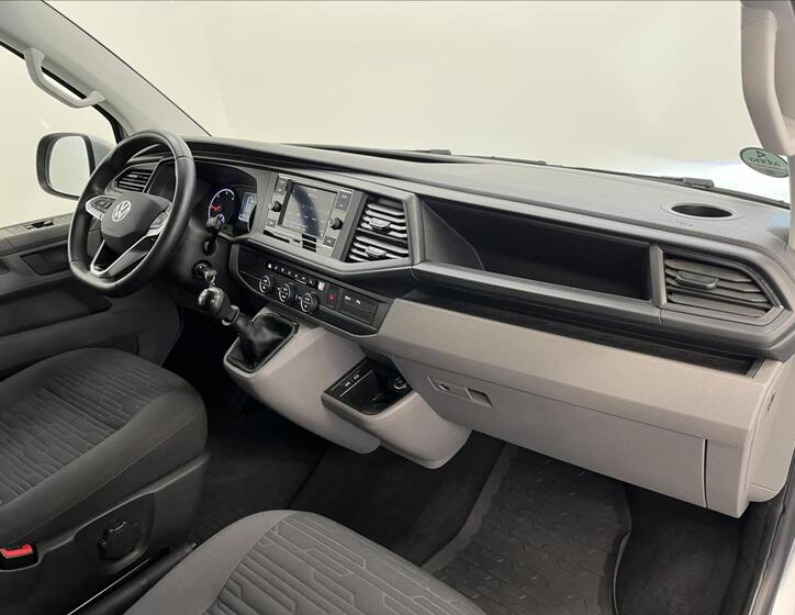 Volkswagen Caravelle 19