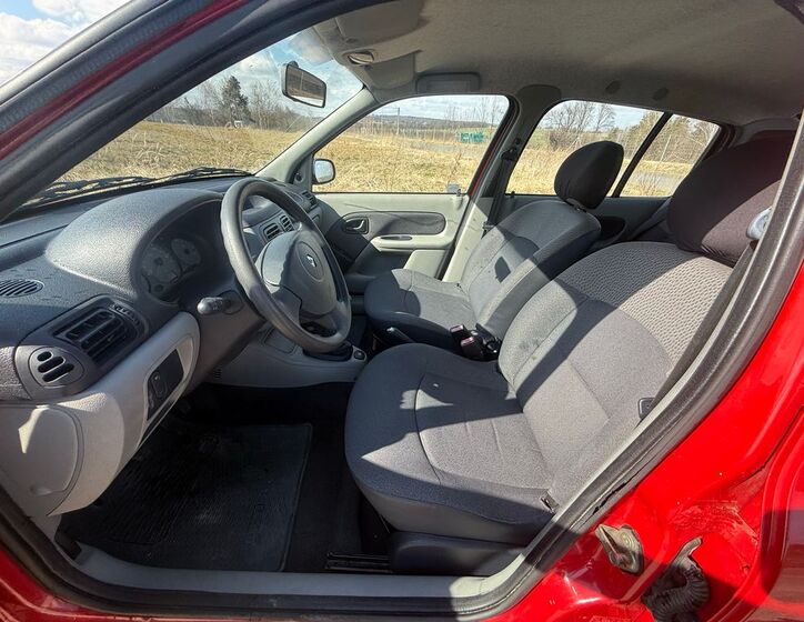 Renault Thalia 10