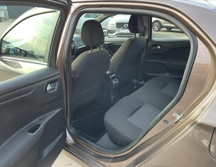 Peugeot 301 27