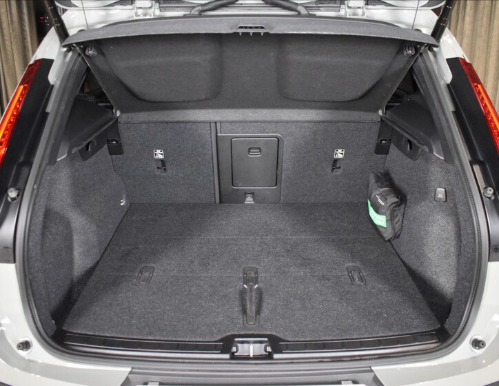 Volvo XC40 10