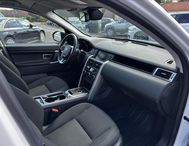 Land Rover Discovery Sport 17