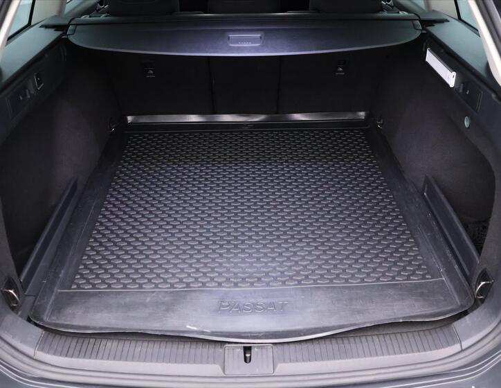 Volkswagen Passat 10