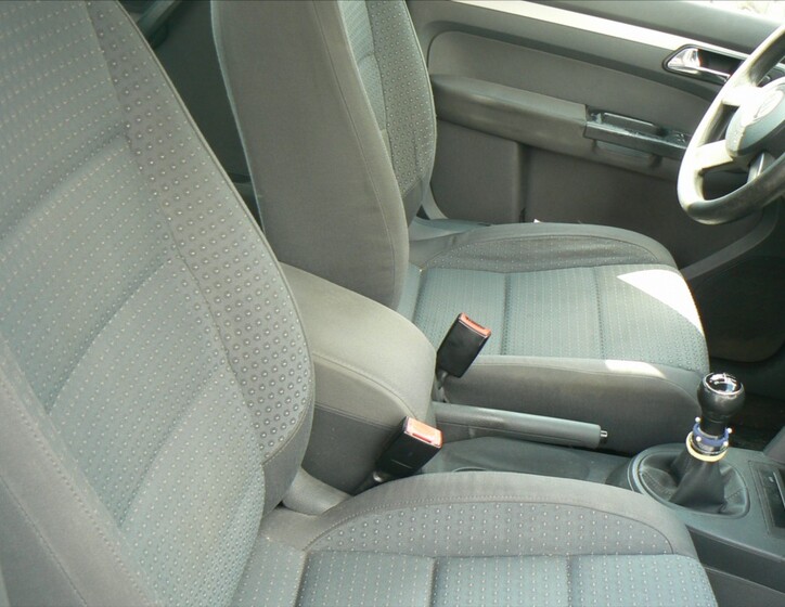Volkswagen Touran 13