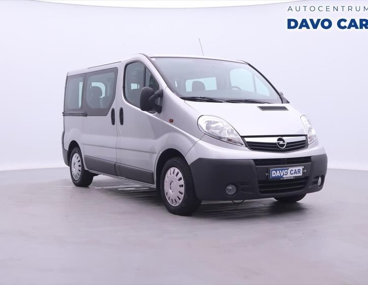 Opel Vivaro 1
