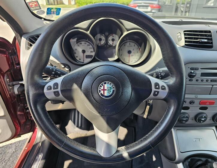 Alfa Romeo GT 13