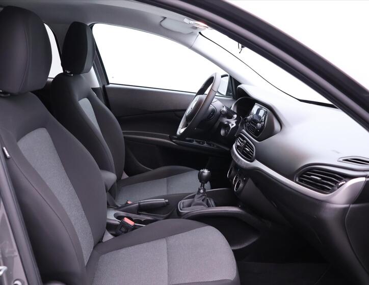 Fiat Tipo 14