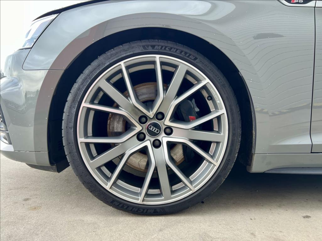 Audi S5