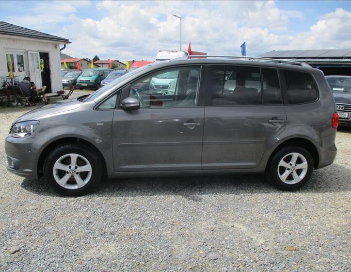 Volkswagen Touran 4