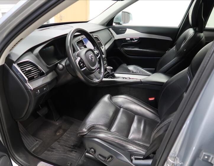 Volvo XC90 7