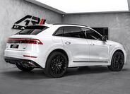 Audi Q8 5